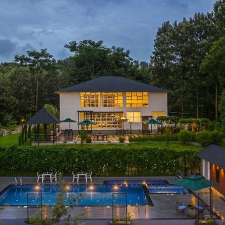 Vismita County Hotel จิกมากาลูร์ ภายนอก รูปภาพ