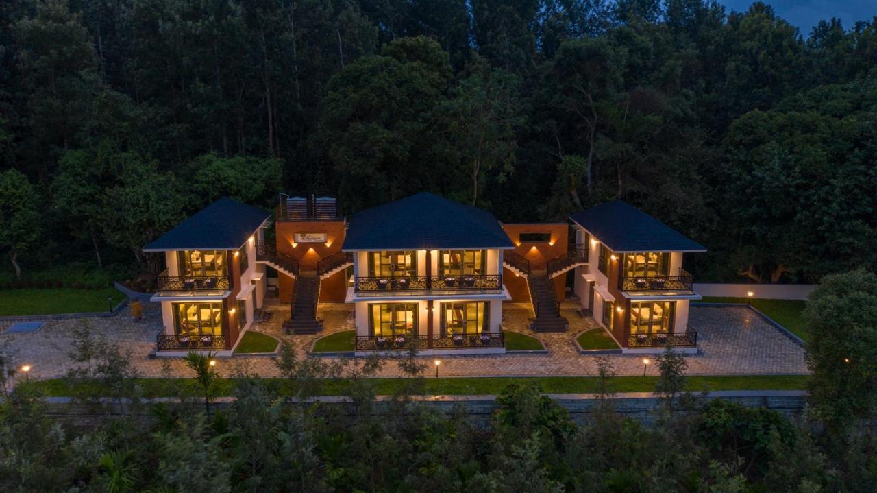 Vismita County Hotel จิกมากาลูร์ ภายนอก รูปภาพ
