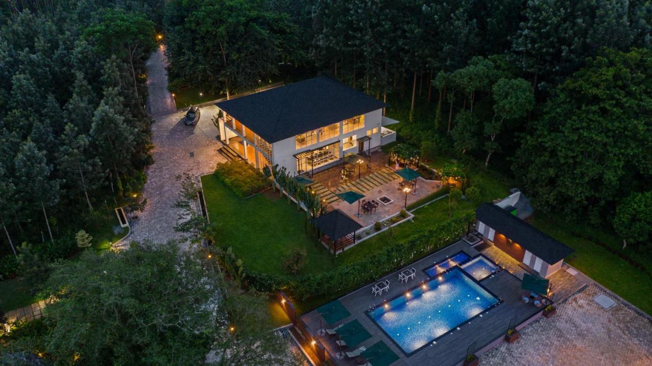 Vismita County Hotel จิกมากาลูร์ ภายนอก รูปภาพ