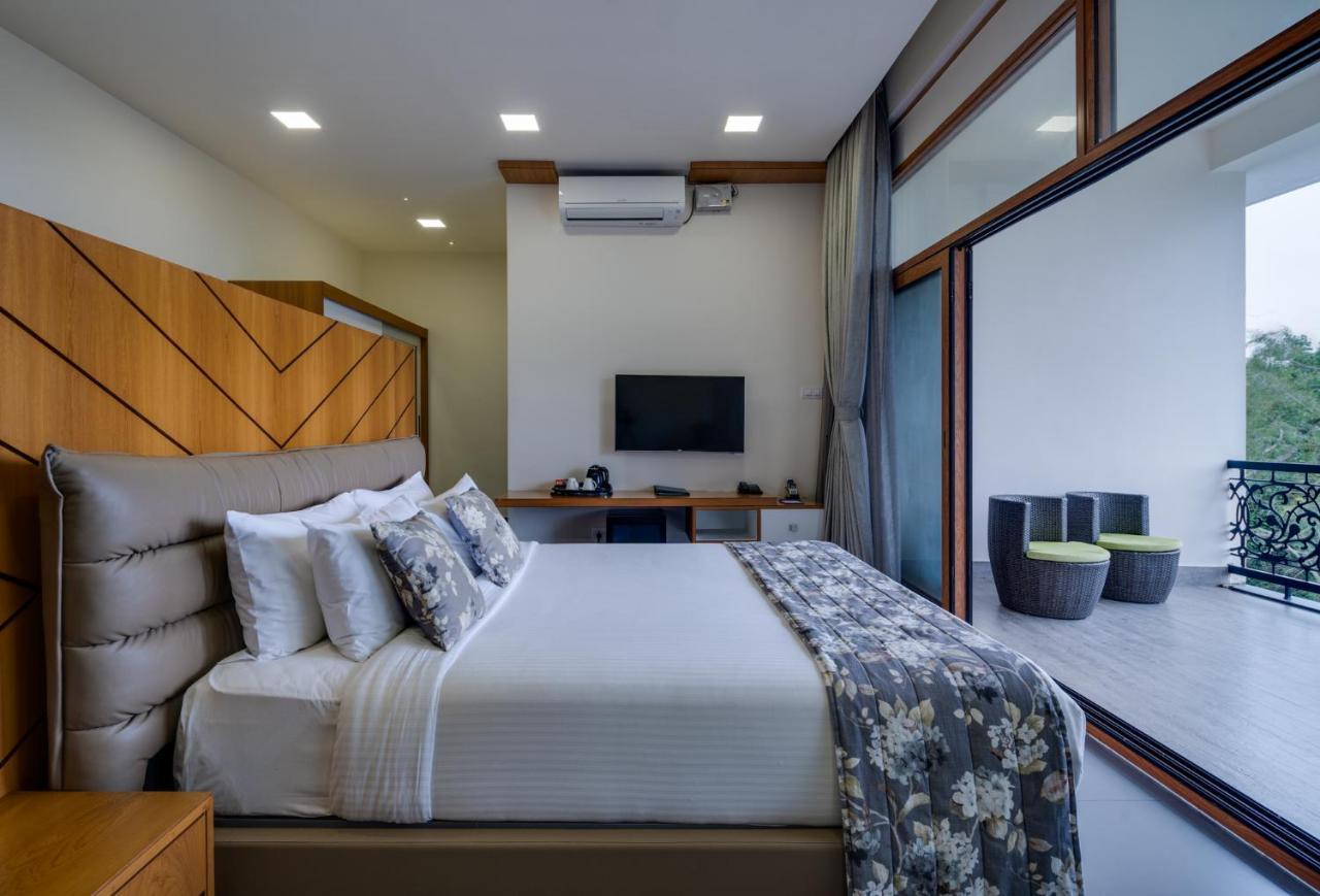 Vismita County Hotel จิกมากาลูร์ ภายนอก รูปภาพ