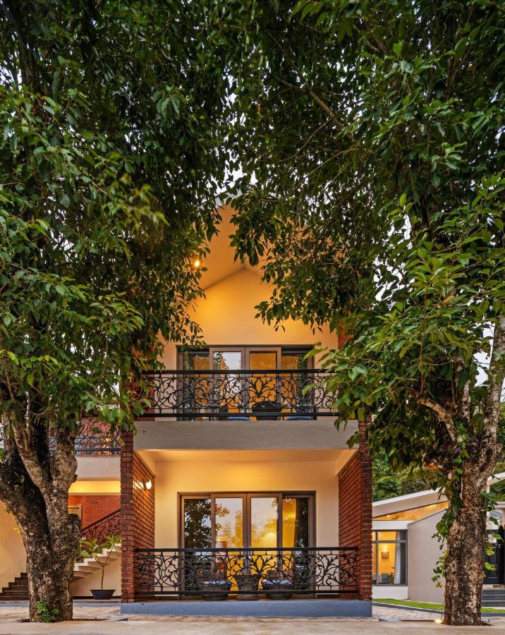 Vismita County Hotel จิกมากาลูร์ ภายนอก รูปภาพ