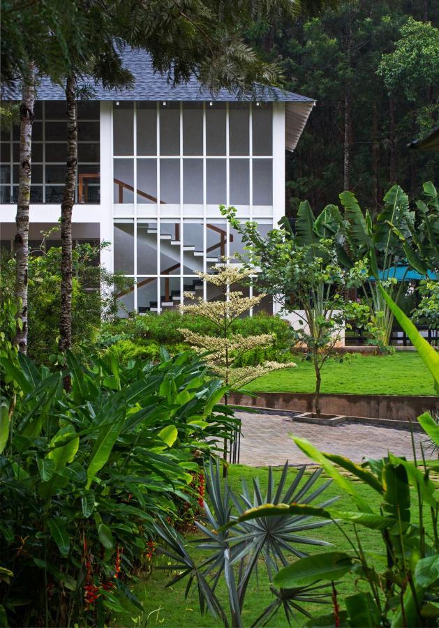Vismita County Hotel จิกมากาลูร์ ภายนอก รูปภาพ